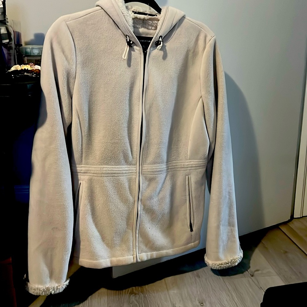 Cream colored soft plush winter jacket. Size medium. Will bundle make offer!